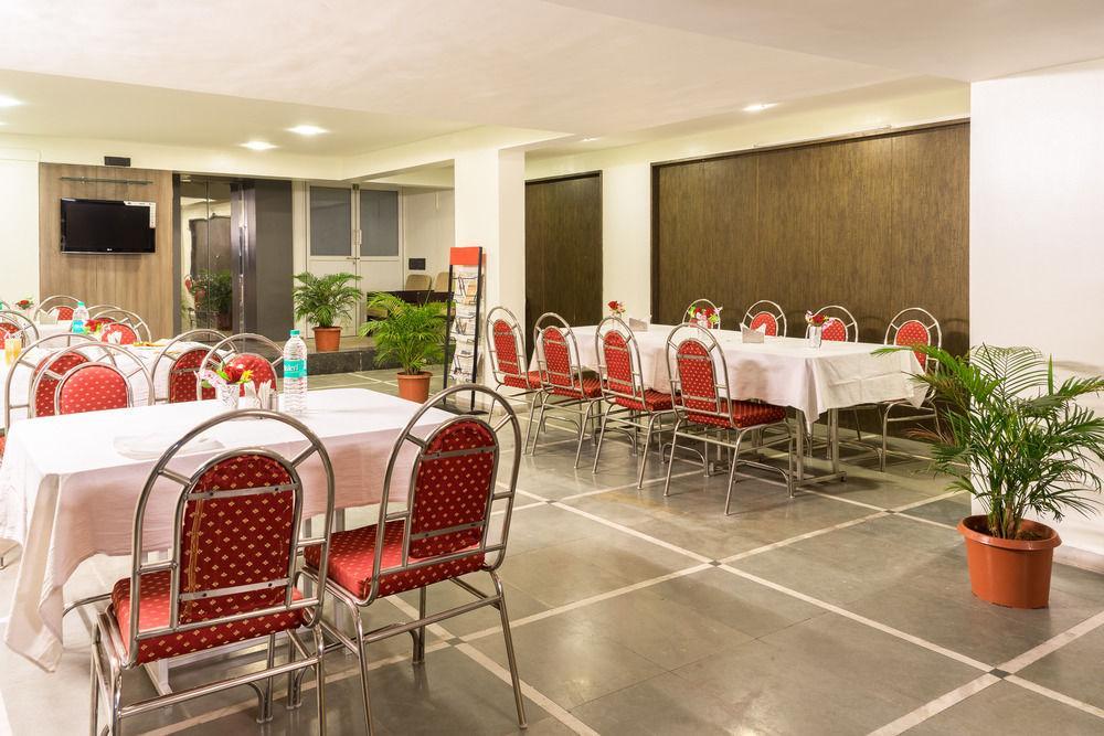 فندق Treebo Trend Royal Kourt Aurangabad المظهر الخارجي الصورة