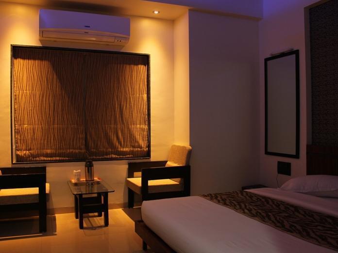 فندق Treebo Trend Royal Kourt Aurangabad المظهر الخارجي الصورة
